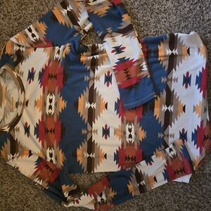 No Boundaries Multicolor Geometric Pattern Top